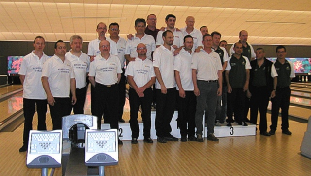 Champ-Clubs-N3FH-2006-2007-Podium-S.jpg (104426 octets)